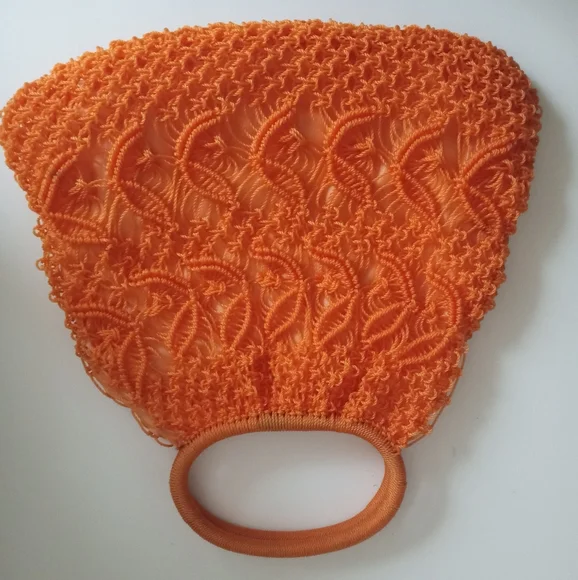 🧡👜 Orange Handbag 👜🧡 - Picture 2 of 5